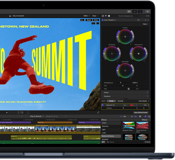 Částečný pohled na obrazovku MacBooku&nbsp;Air s&nbsp;rozpracovanými úpravami videa ukazuje schopnosti čipu&nbsp;M5