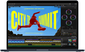Částečný pohled na obrazovku MacBooku&nbsp;Air s&nbsp;rozpracovanými úpravami videa ukazuje schopnosti čipu&nbsp;M5