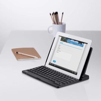 BELKIN Bluetooth klávesnice (QWERTY) pro iPhone, iPad, iPod + kryt/stojánek