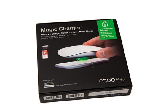 Mobee The Magic Charger, baterie pro Magic mouse s bezdrátovým dobíjením - rozbalený kus